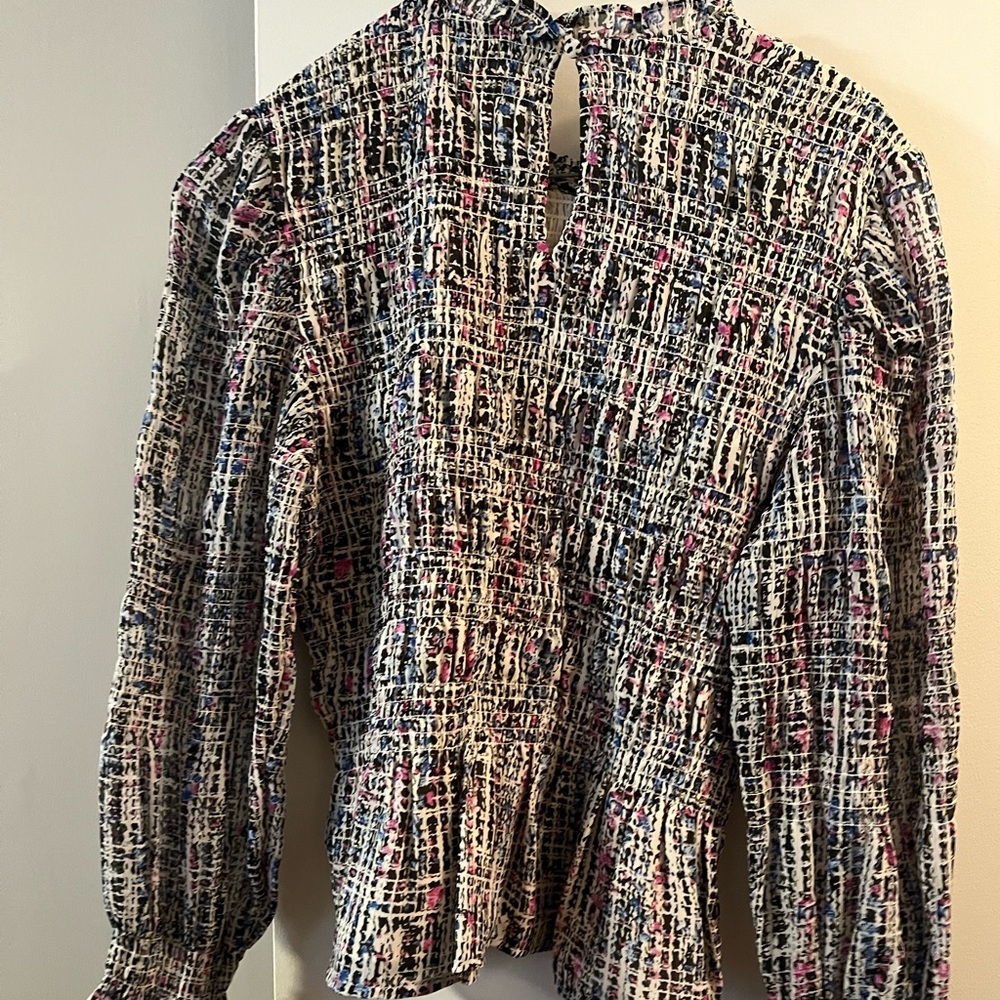 Express Blouse - Picture 2 of 5